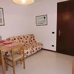 Feel At In With Fenced Garden Appartement