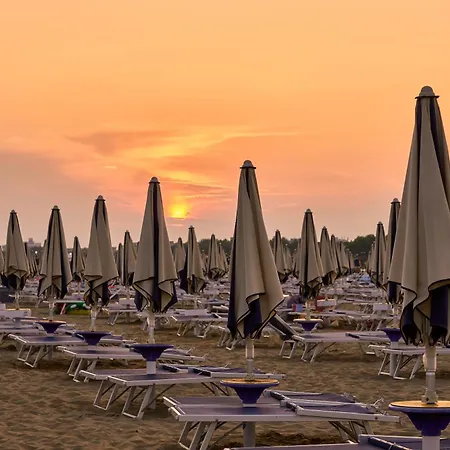 Feel At In With Fenced Garden Apartman Bibione