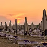 Feel At In With Fenced Garden Apartment Bibione