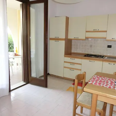 Feel At In With Fenced Garden Bibione