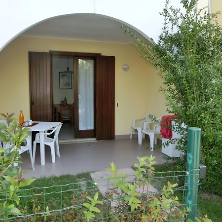 Διαμέρισμα Feel At In With Fenced Garden