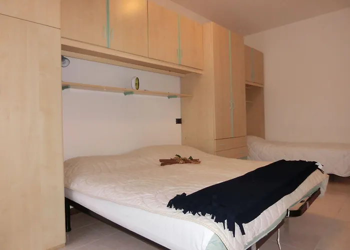 Feel At In With Fenced Garden Bibione